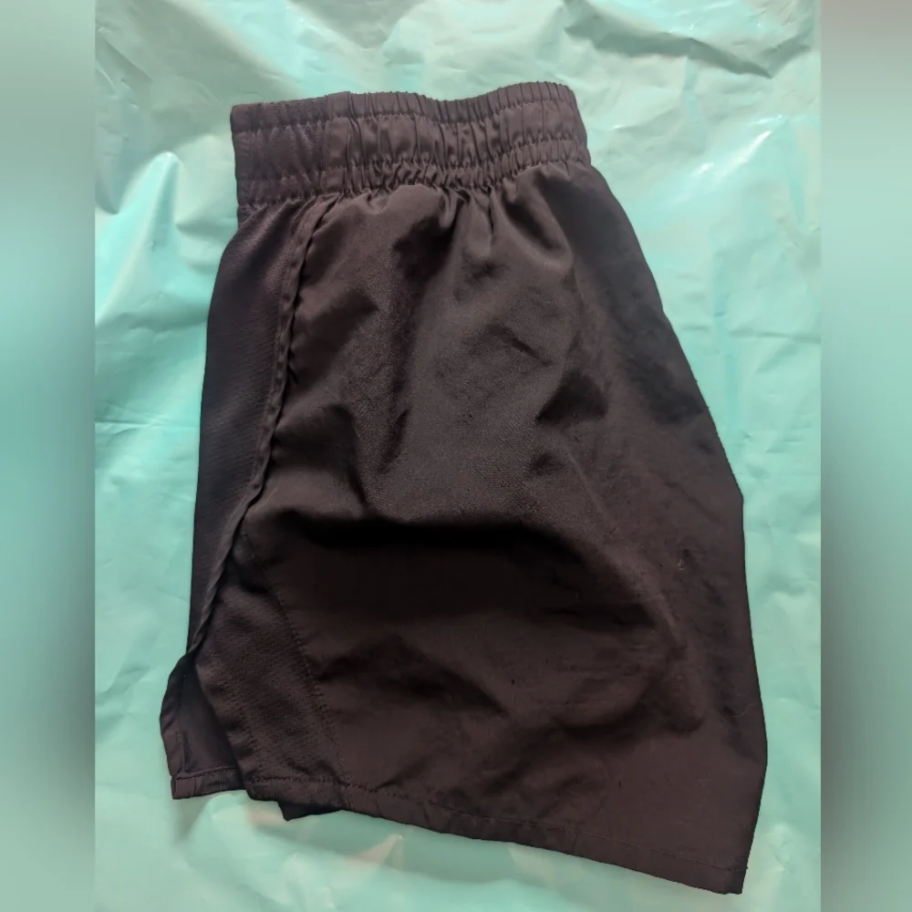 Nike Dri-Fit Black Shorts, Lined, Girls Large